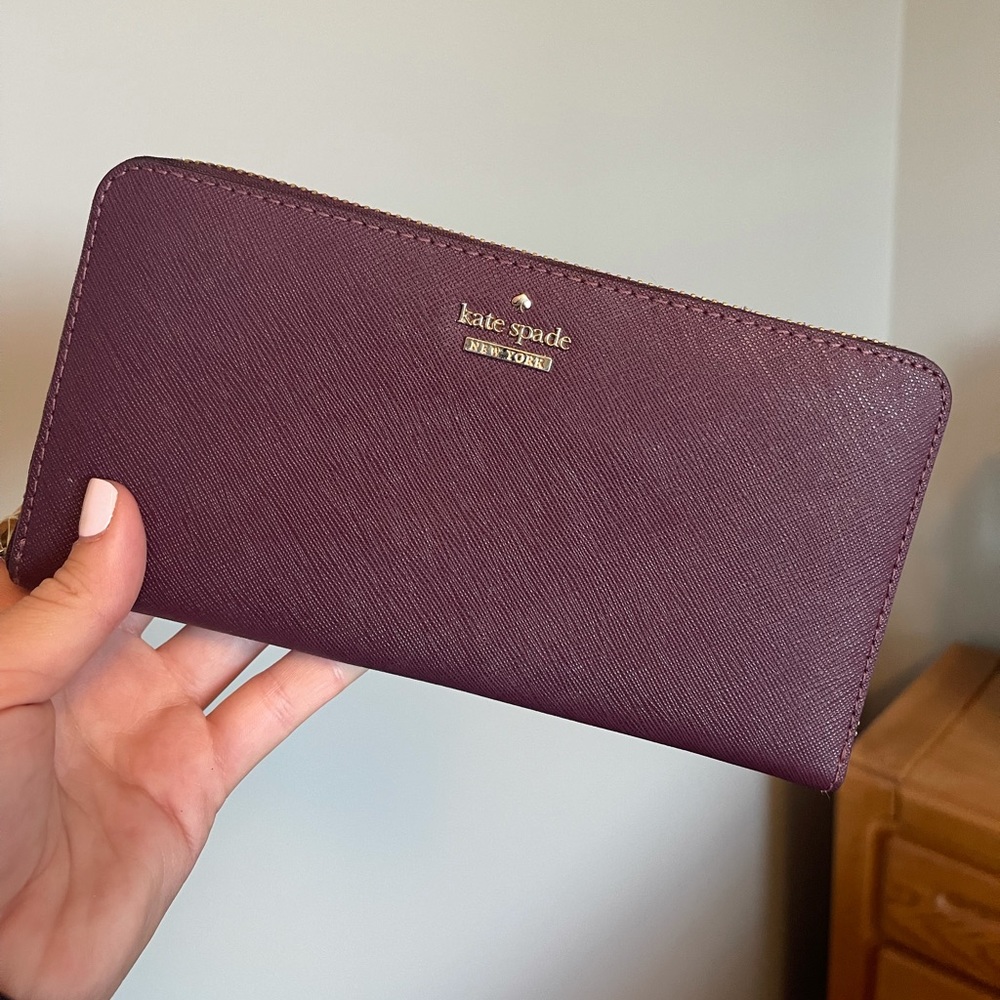 KATE SPADE Continental Wallet